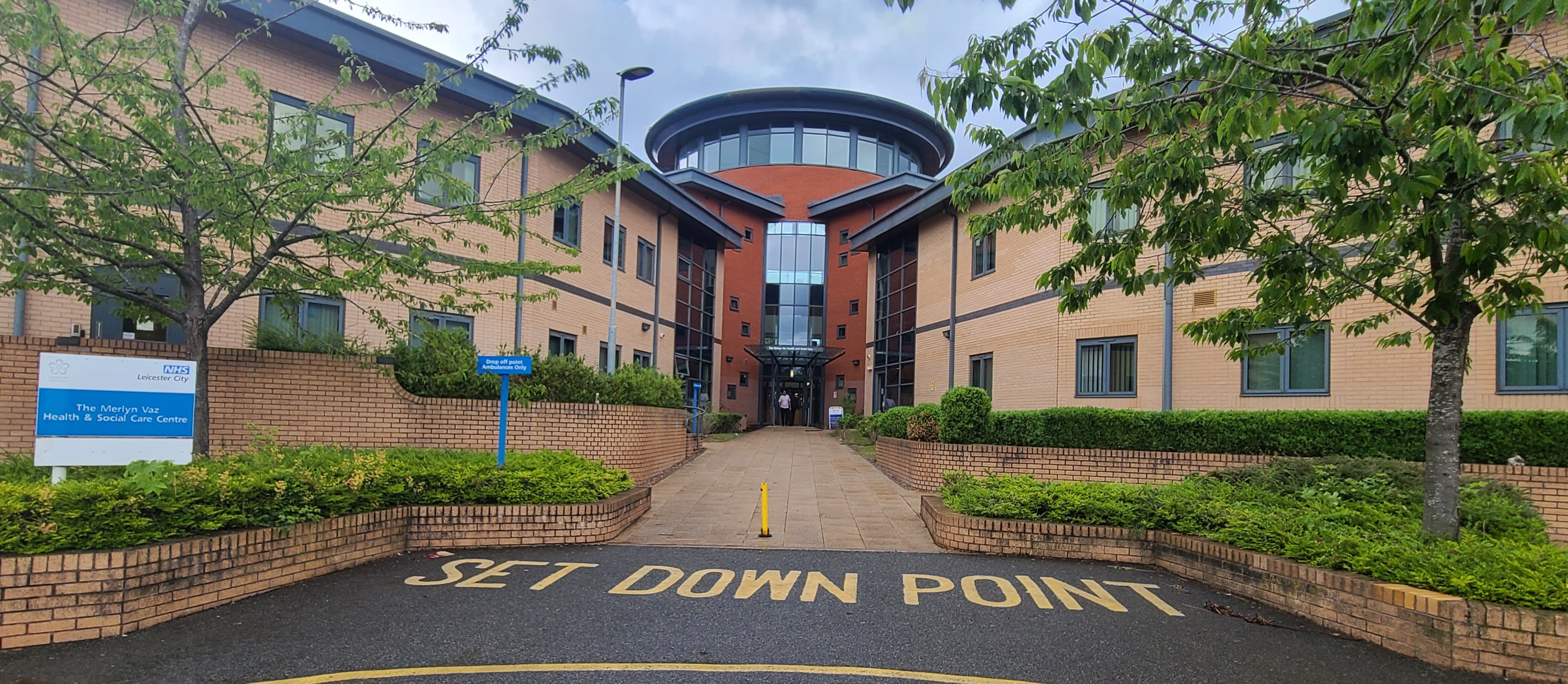 Main entrance of Merlyn Vaz Health and Social Centre